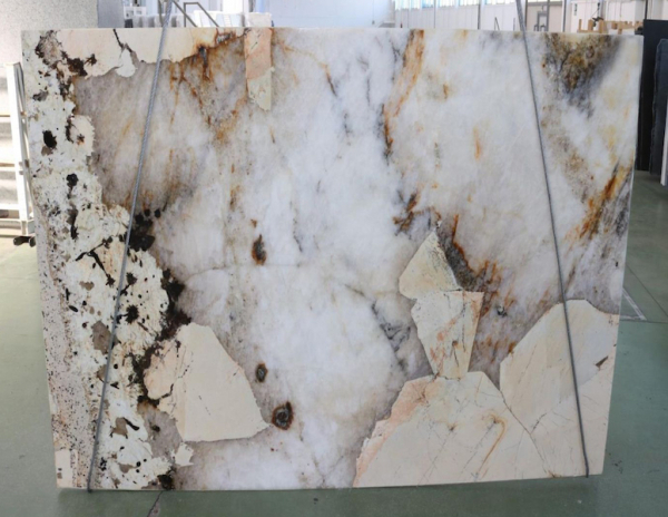 slab of patagonia granite stone from grama blend uk