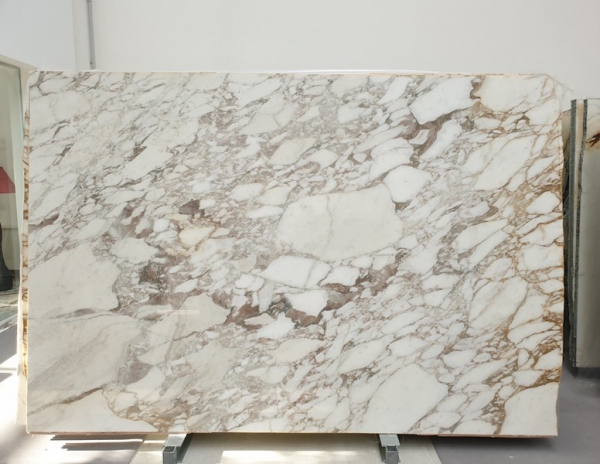 calacatta oro marble stone slab from grama blend uk