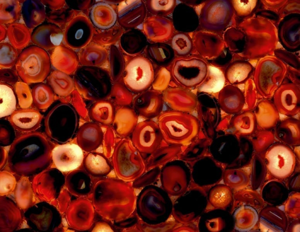 semi precious red agate stone from grama blend uk