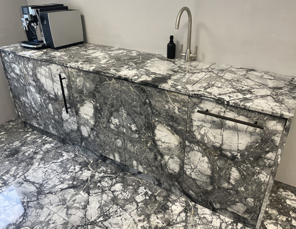 Invisble grey kitchen unit