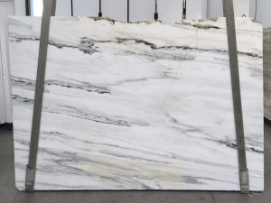 slab of pentelicon stone from grama blend uk