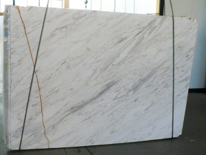 slab of solf volakas stone from grama blend uk