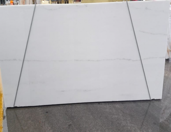 slab of statuario extra stone from grama blend uk