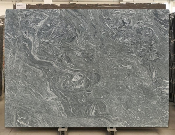 shot of verde marine stone from grama blend uk