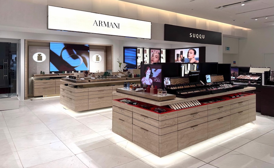 Armani Retail Travertine Counter